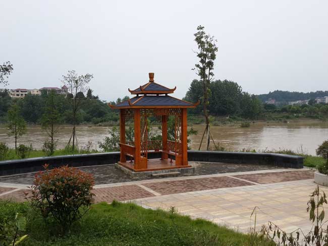 平江县汨罗江风光带凉亭实例,湖南室外健身器材,湖南室外休闲椅,湖南儿童滑梯,湖南运动场地,长沙人造草皮,长沙室内外运动地板,长沙球场围栏,长沙室外健身器材,长沙室外休闲椅,长沙儿童滑梯,长沙运动场地,长沙多威体育用品有限公司